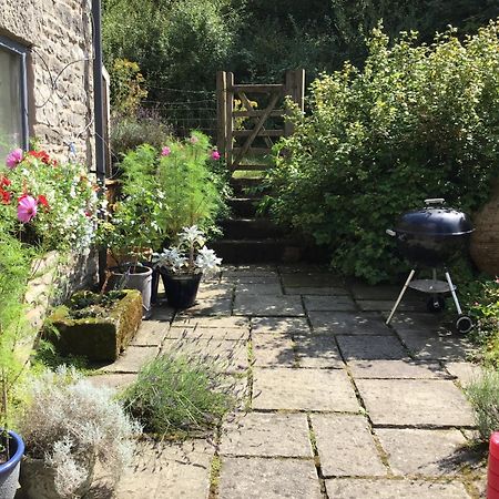 Lee House Farm Holiday Cottage With Possible Use Of Hot Tub Ninety Pounds A Session Waterfall Exterior foto